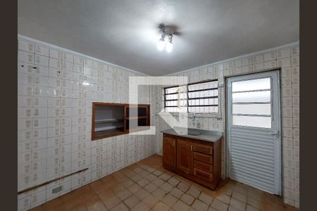 Casa à venda com 242m², 2 quartos e 2 vagasCozinha