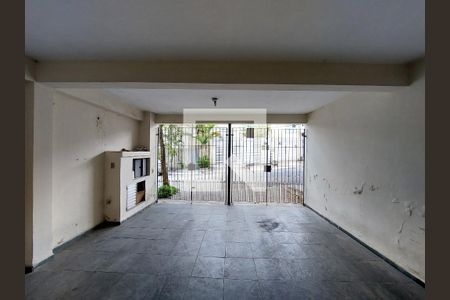 Casa à venda com 242m², 2 quartos e 2 vagasGaragem