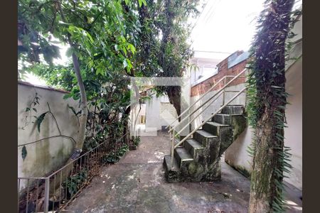 Casa à venda com 242m², 2 quartos e 2 vagasQuintal