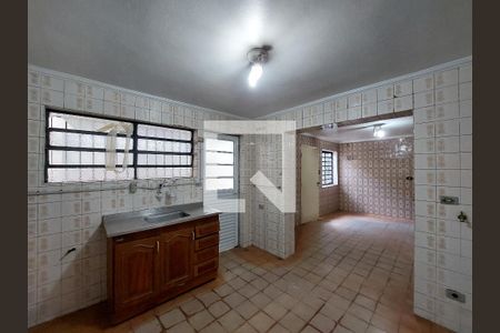 Casa à venda com 242m², 2 quartos e 2 vagasCozinha