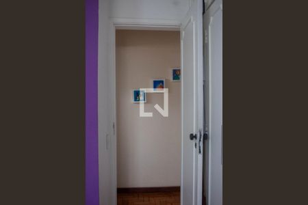 Apartamento à venda com 87m², 3 quartos e 1 vaga Apartamento à venda com 87m², 3 quartos e 1 vagaCorredor para Quarto 3 e Banheiro