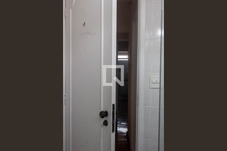 Apartamento à venda com 87m², 3 quartos e 1 vaga Apartamento à venda com 87m², 3 quartos e 1 vagaPorta Banheiro 2