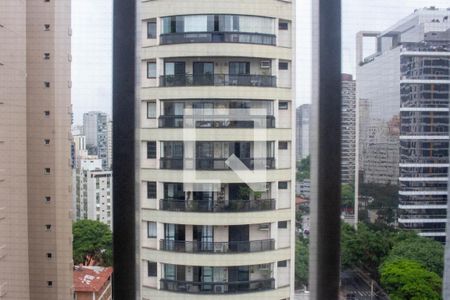 Apartamento à venda com 87m², 3 quartos e 1 vaga Apartamento à venda com 87m², 3 quartos e 1 vagaVista Janela Quarto 2