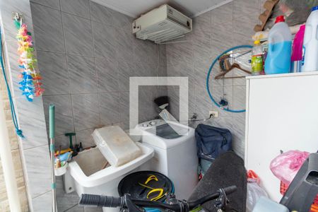 Casa à venda com 74m², 2 quartos e 1 vaga Casa à venda com 74m², 2 quartos e 1 vagaLavanderia