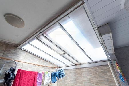 Casa à venda com 74m², 2 quartos e 1 vaga Casa à venda com 74m², 2 quartos e 1 vagaQuintal