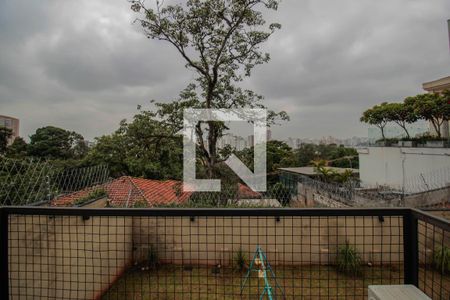 Casa à venda com 320m², 3 quartos e 4 vagas Casa à venda com 320m², 3 quartos e 4 vagasVaranda da Suíte 1