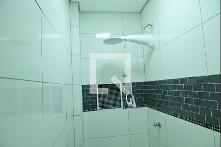 Banheiro Suite de kitnet/studio para alugar com 1 quarto, 30m² em Caiçara, Praia Grande