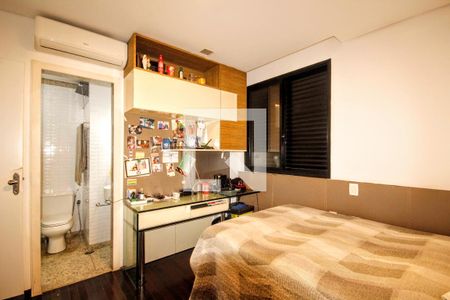 Apartamento à venda com 360m², 5 quartos e 4 vagasSuíte 1
