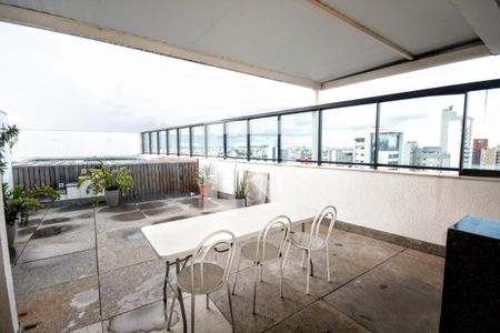 Apartamento à venda com 360m², 5 quartos e 4 vagasÁrea externa
