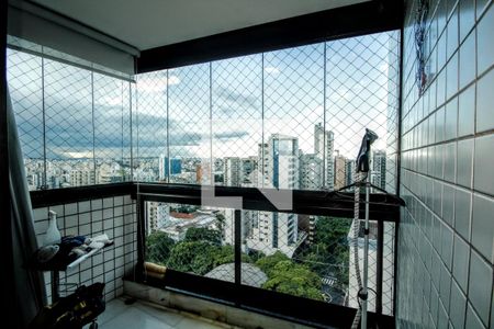 Apartamento à venda com 360m², 5 quartos e 4 vagasSuíte 4 - Varanda