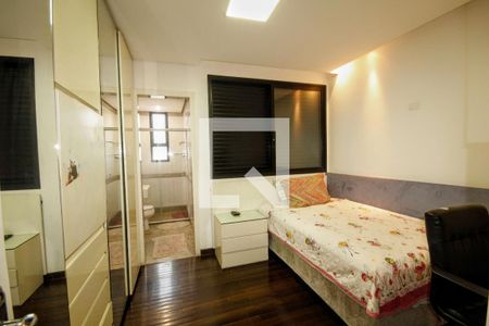 Apartamento à venda com 360m², 5 quartos e 4 vagasSuíte 2