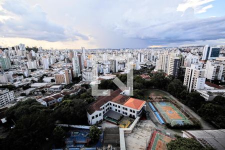 Apartamento à venda com 360m², 5 quartos e 4 vagasVista