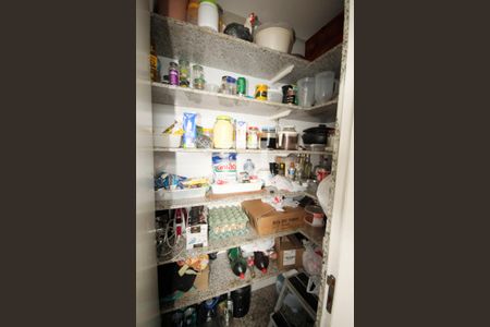 Apartamento à venda com 360m², 5 quartos e 4 vagasDespensa