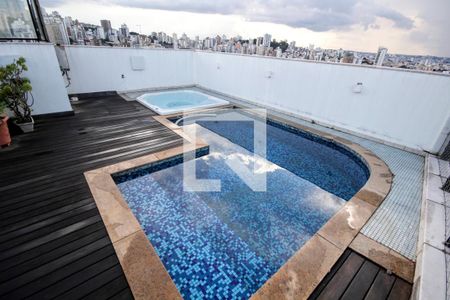 Apartamento à venda com 360m², 5 quartos e 4 vagasÁrea externa