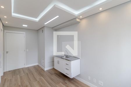 Sala e Cozinha de apartamento para alugar com 1 quarto, 24m² em Jardim Santa Emília, São Paulo