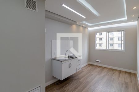 Sala e Cozinha de apartamento para alugar com 1 quarto, 24m² em Jardim Santa Emília, São Paulo