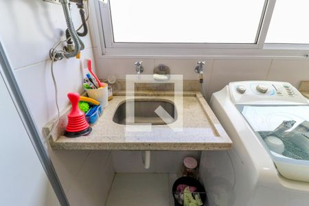 Apartamento à venda com 110m², 3 quartos e 2 vagas Apartamento à venda com 110m², 3 quartos e 2 vagasÁrea de Serviço