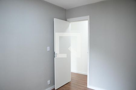 Quarto 1  de apartamento para alugar com 2 quartos, 47m² em Jardim Pioneira, Cotia