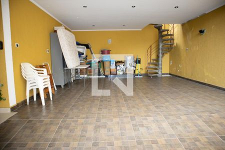 Casa à venda com 400m², 5 quartos e 8 vagasChurrasqueira