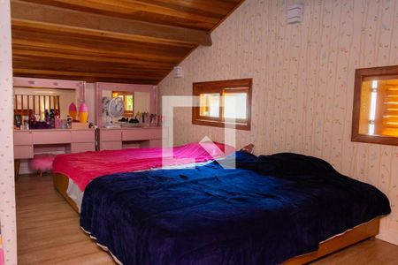 Casa à venda com 497m², 5 quartos e 3 vagas Casa à venda com 497m², 5 quartos e 3 vagasSuíte 2