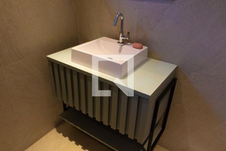 Casa à venda com 497m², 5 quartos e 3 vagas Casa à venda com 497m², 5 quartos e 3 vagasBanheiro 4