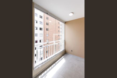 Apartamento à venda com 42m², 2 quartos e sem vaga Apartamento à venda com 42m², 2 quartos e sem vagaSacada