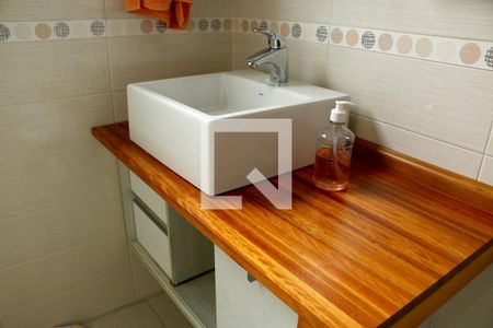 Casa à venda com 740m², 4 quartos e 2 vagasDetalhe do Banheiro da Suite