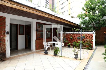 Casa à venda com 740m², 4 quartos e 2 vagasArea externa