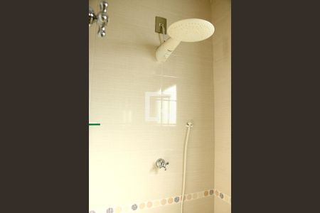 Casa à venda com 740m², 4 quartos e 2 vagasDetalhe do Banheiro da Suite