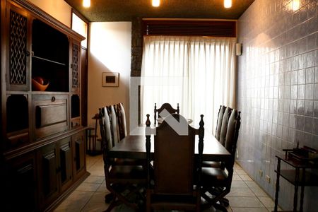 Casa à venda com 740m², 4 quartos e 2 vagasCozinha