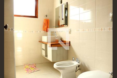 Casa à venda com 740m², 4 quartos e 2 vagasBanheiro da Suíte