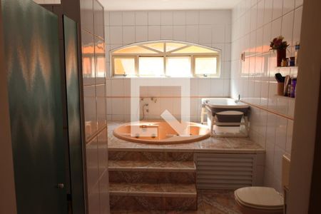 Casa à venda com 400m², 4 quartos e 6 vagasSuíte