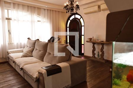 Casa à venda com 400m², 4 quartos e 6 vagassala