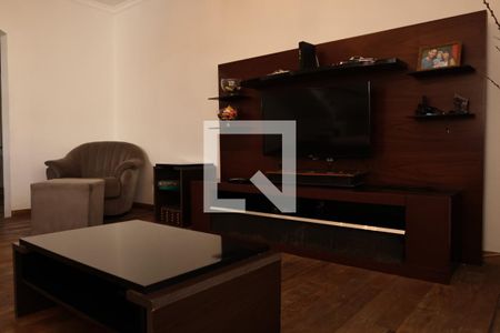 Casa à venda com 400m², 4 quartos e 6 vagassala