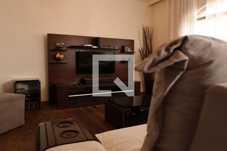 Casa à venda com 400m², 4 quartos e 6 vagassala