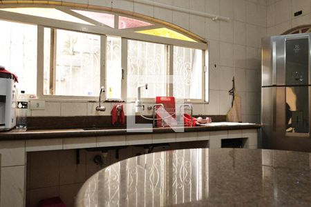 Casa à venda com 400m², 4 quartos e 6 vagascozinha