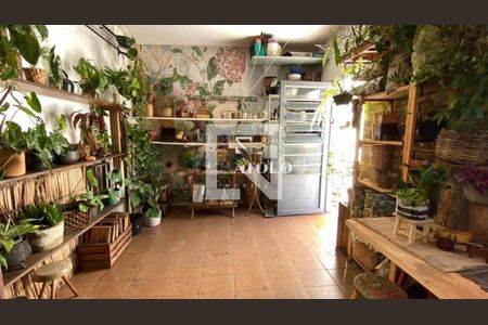 Casa à venda com 200m², 3 quartos e 2 vagas