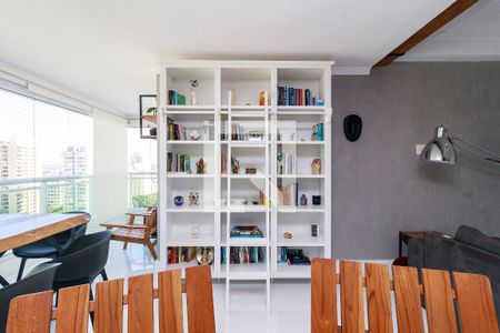 Sala de apartamento para alugar com 2 quartos, 75m² em Santo Amaro, São Paulo