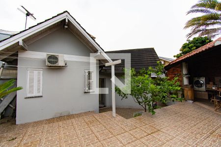 Casa à venda com 182m², 3 quartos e 4 vagasÁrea externa 