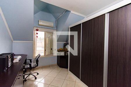 Casa à venda com 182m², 3 quartos e 4 vagasQuarto 2 