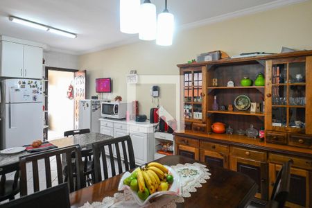 Casa à venda com 300m², 3 quartos e 4 vagas Casa à venda com 300m², 3 quartos e 4 vagasCozinha