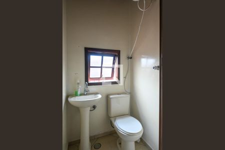 Casa à venda com 300m², 3 quartos e 4 vagas Casa à venda com 300m², 3 quartos e 4 vagasSuite Quarto de Serviço