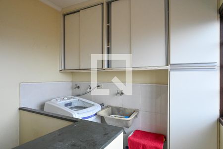 Casa à venda com 300m², 3 quartos e 4 vagas Casa à venda com 300m², 3 quartos e 4 vagasArea de Serviço