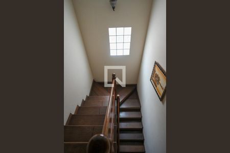 Casa à venda com 300m², 3 quartos e 4 vagas Casa à venda com 300m², 3 quartos e 4 vagasSótão