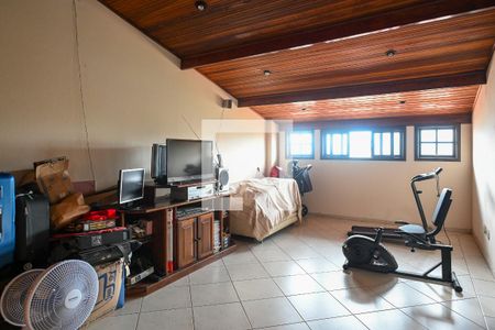 Casa à venda com 300m², 3 quartos e 4 vagas Casa à venda com 300m², 3 quartos e 4 vagasSótão