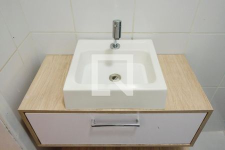 Banheiro da Suíte de apartamento para alugar com 3 quartos, 130m² em Menino Deus, Porto Alegre