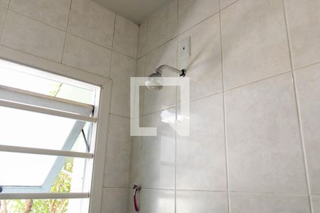 Casa à venda com 212m², 3 quartos e 2 vagas Casa à venda com 212m², 3 quartos e 2 vagasBanheiro 2