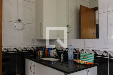 Casa à venda com 212m², 3 quartos e 2 vagas Casa à venda com 212m², 3 quartos e 2 vagasBanheiro da Suíte