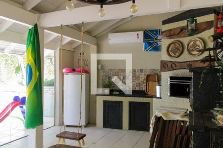 Casa à venda com 212m², 3 quartos e 2 vagas Casa à venda com 212m², 3 quartos e 2 vagasEspaço Gourmet