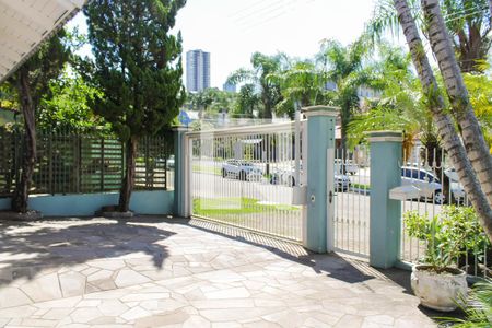 Casa à venda com 212m², 3 quartos e 2 vagas Casa à venda com 212m², 3 quartos e 2 vagasJardim